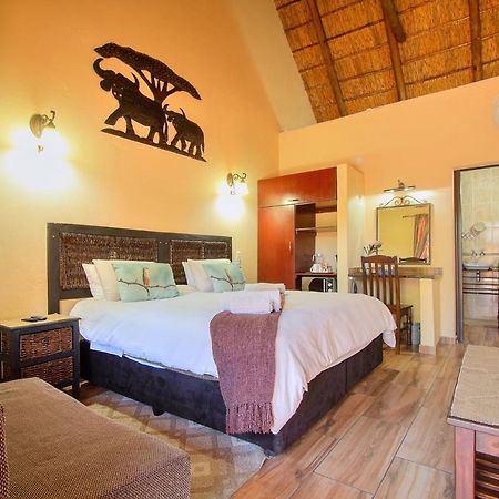 All Over Africa Guest House Kempton Park Exterior photo