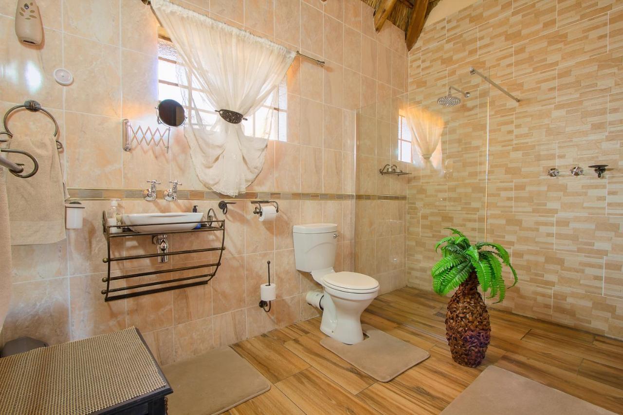 All Over Africa Guest House Kempton Park Exterior photo